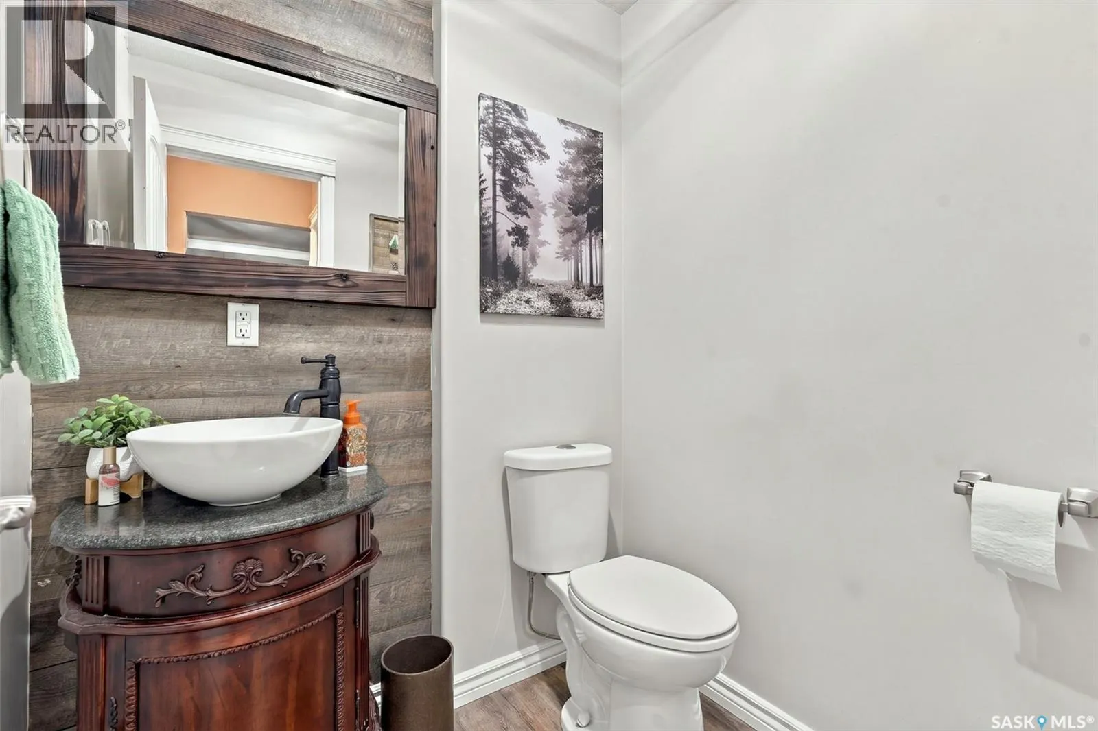 224 Carriage DRIVE