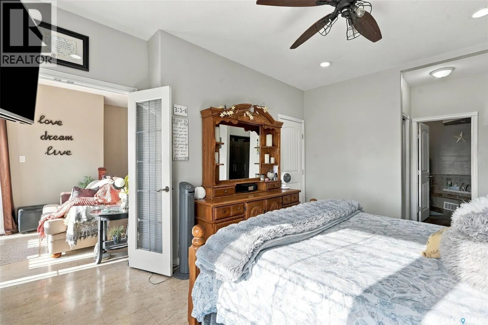 224 Carriage DRIVE