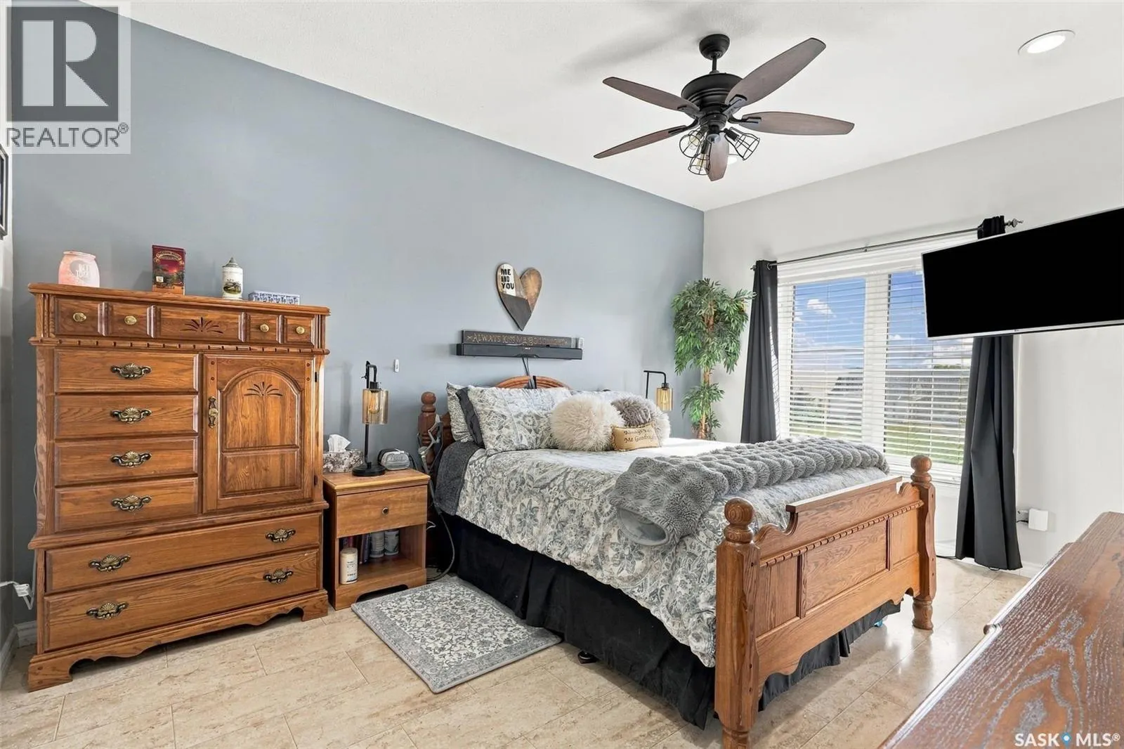 224 Carriage DRIVE