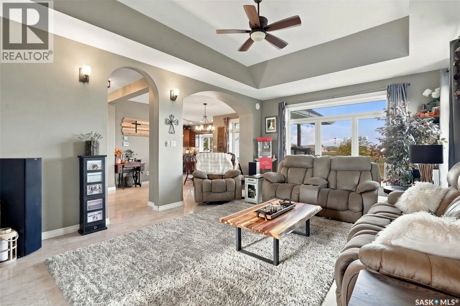224 Carriage DRIVE