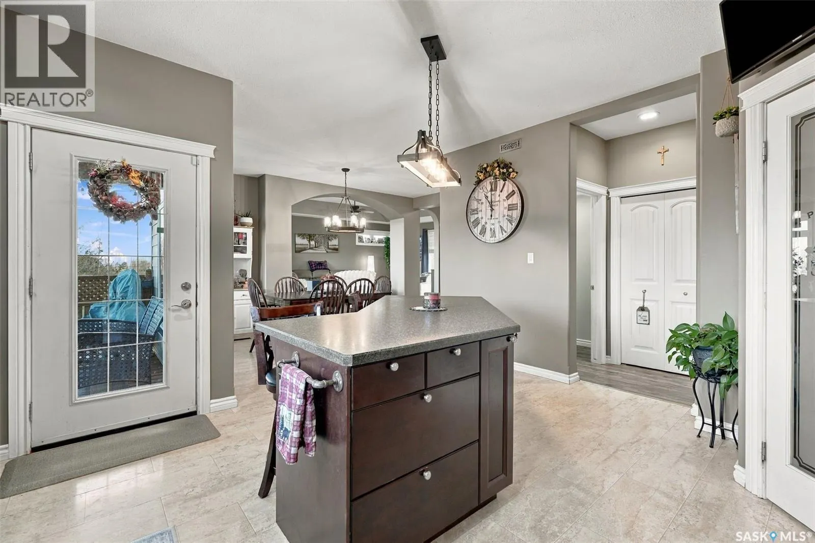 224 Carriage DRIVE