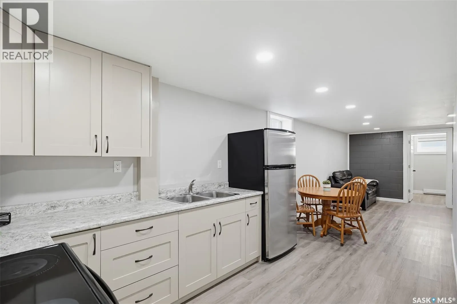 118 5th STREET