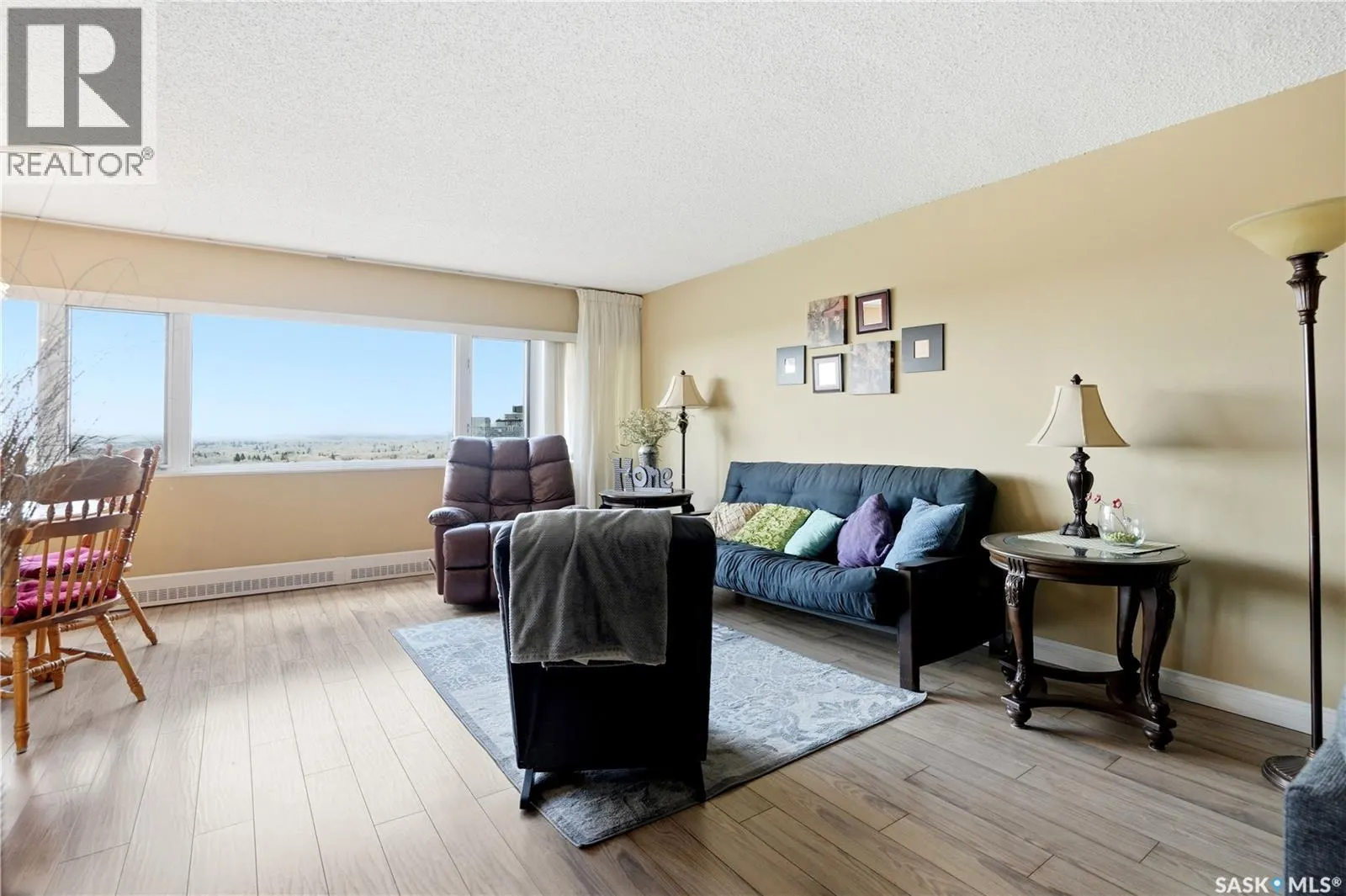 424 Spadina CRESCENT E