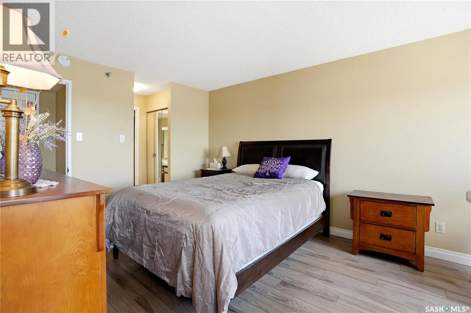 424 Spadina CRESCENT E