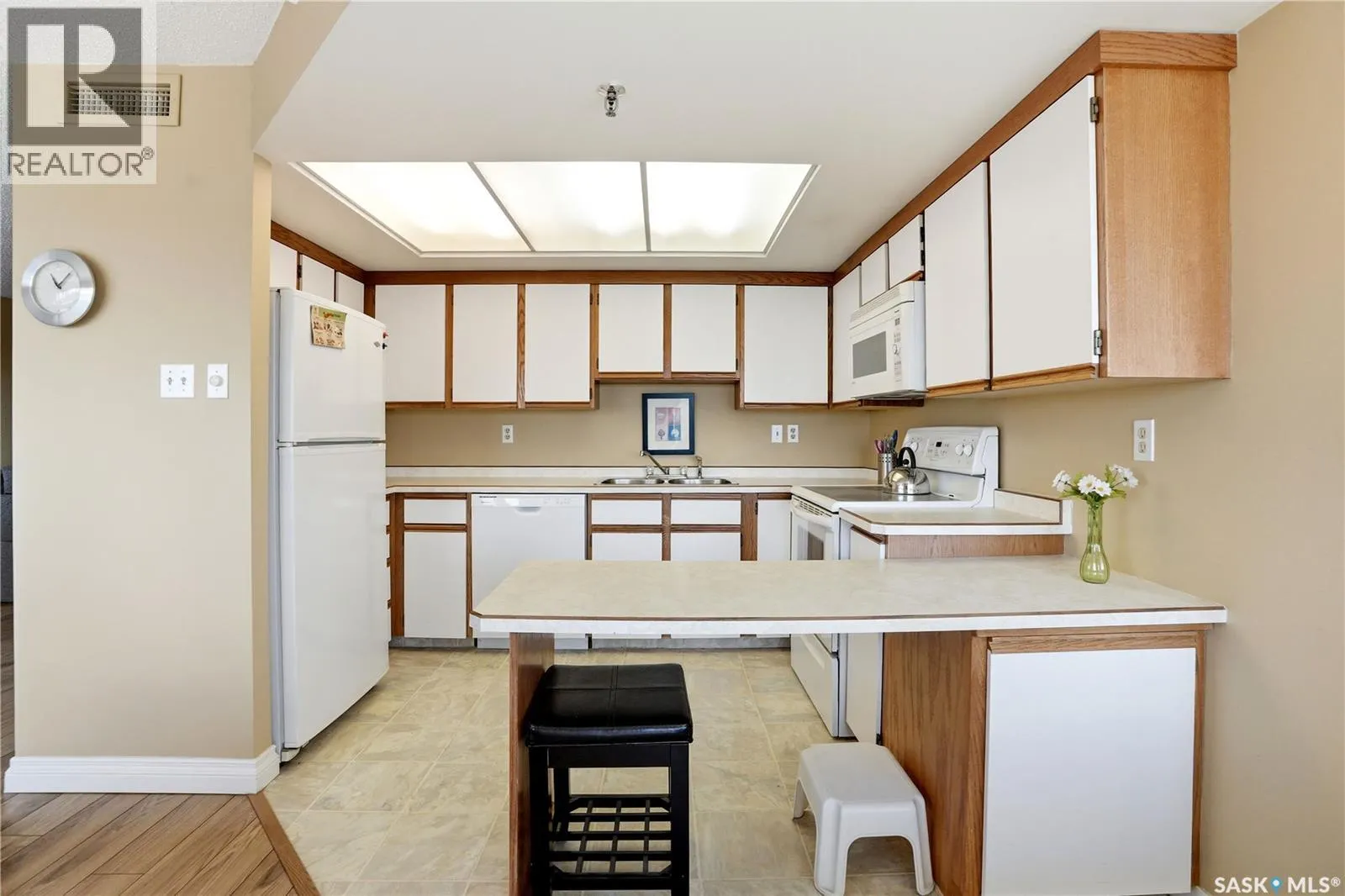 424 Spadina CRESCENT E
