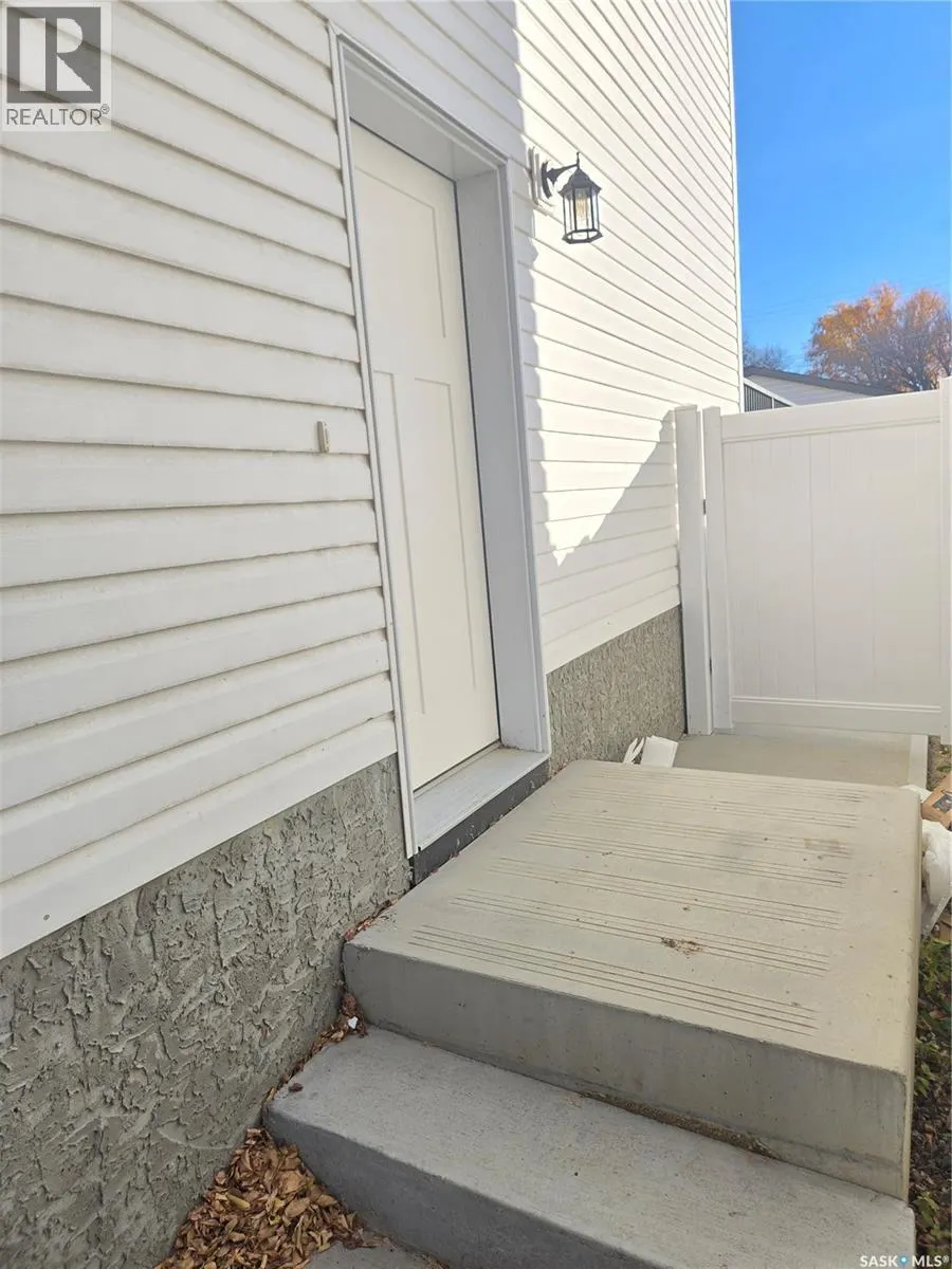 129A 107th STREET W
