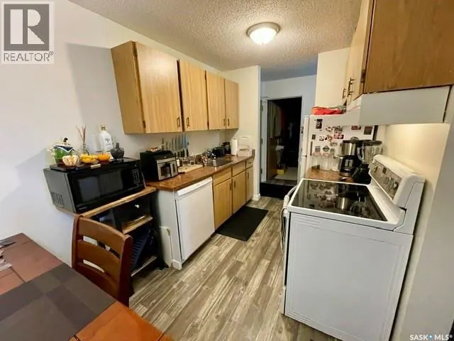 1615 425 115th STREET E