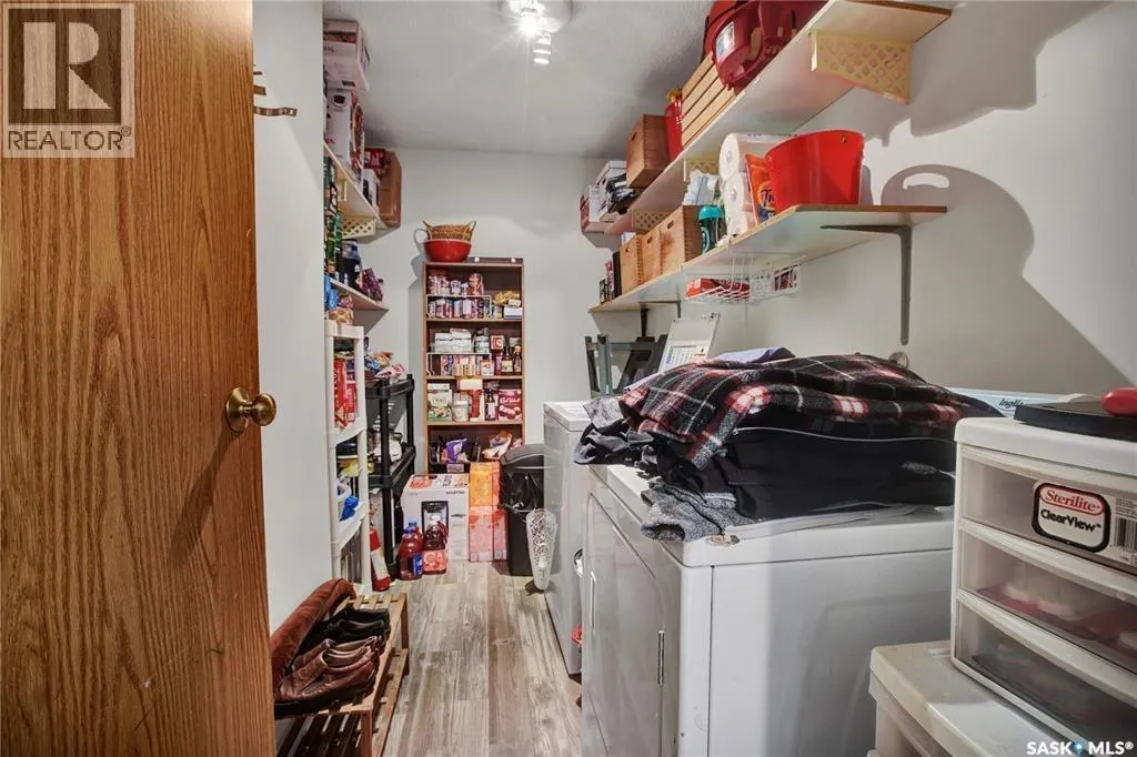 1615 425 115th STREET E