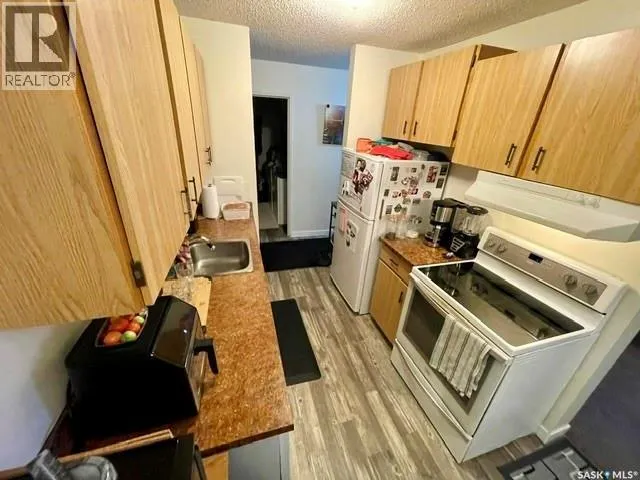 1615 425 115th STREET E