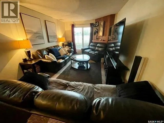 1615 425 115th STREET E