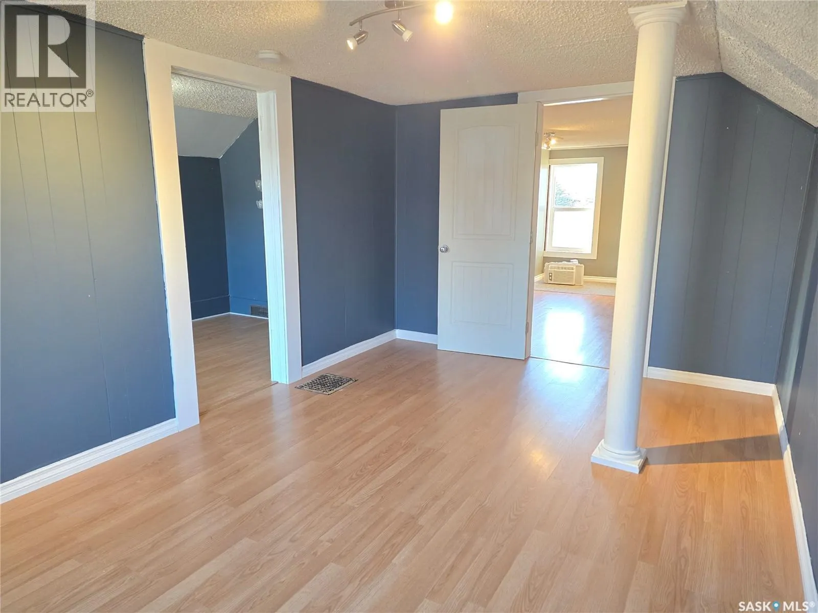 613 Kirby STREET