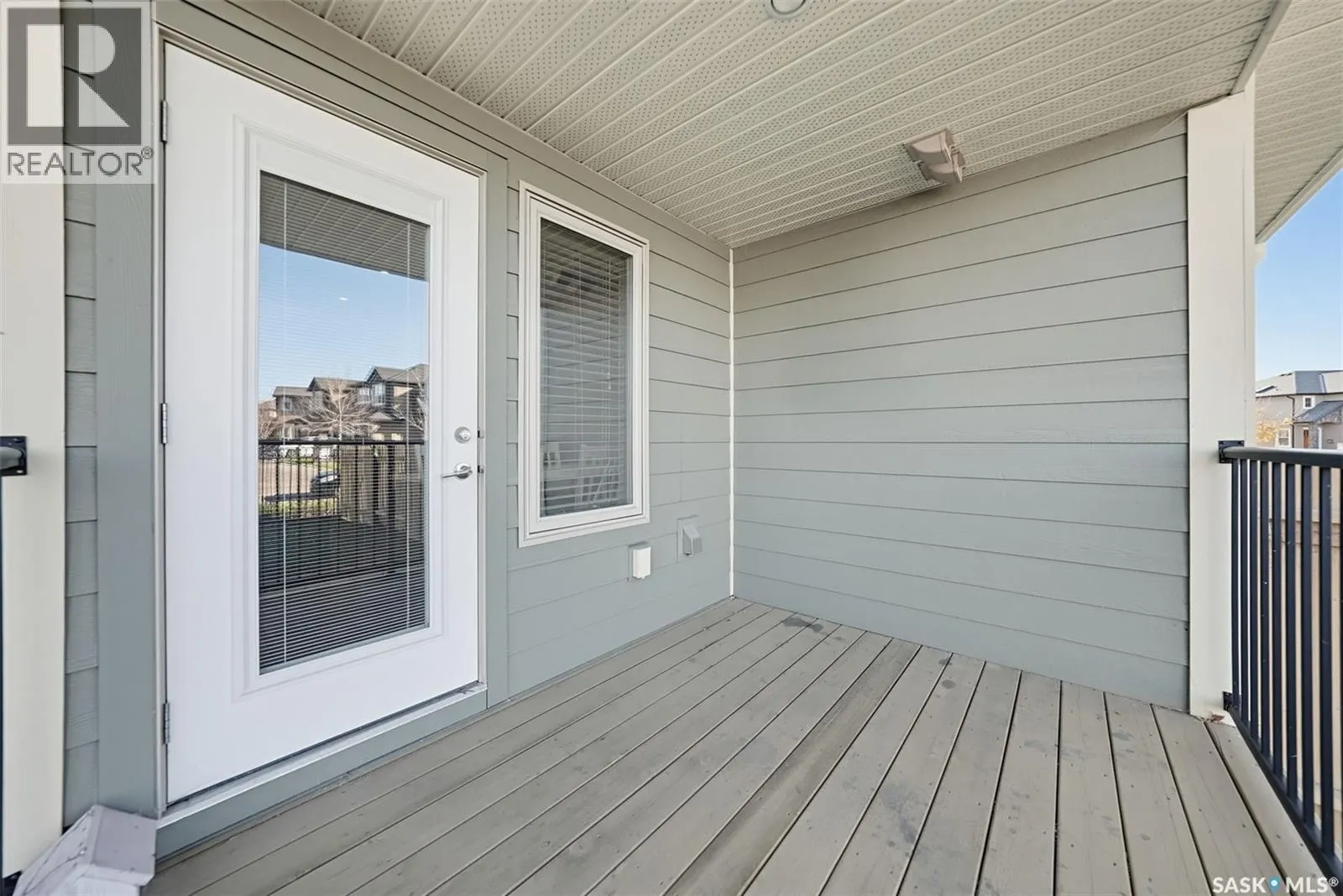 20 1550 Paton CRESCENT