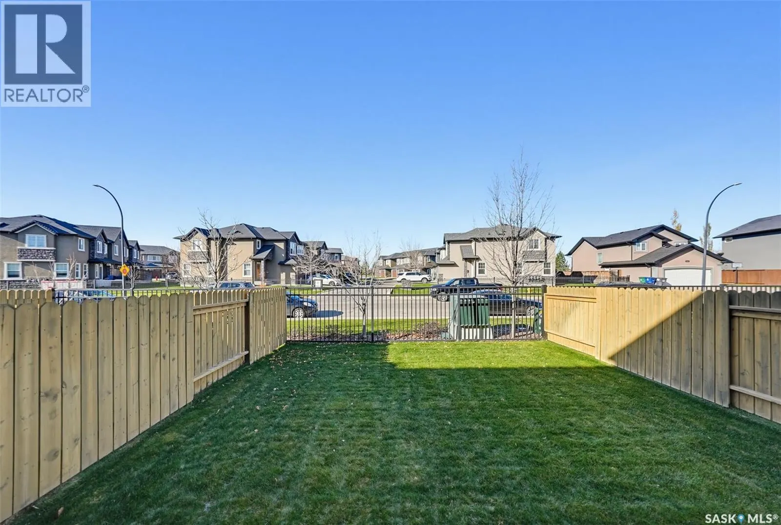 20 1550 Paton CRESCENT