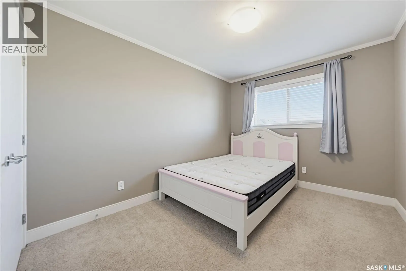 20 1550 Paton CRESCENT