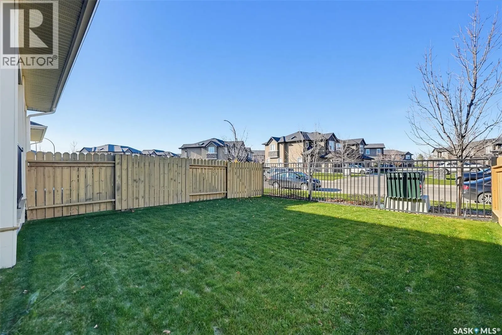 20 1550 Paton CRESCENT