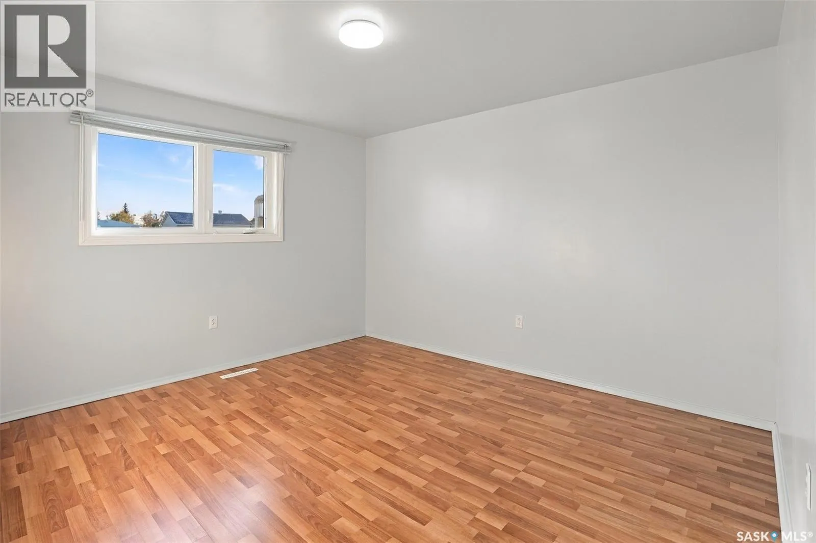 52 20th STREET