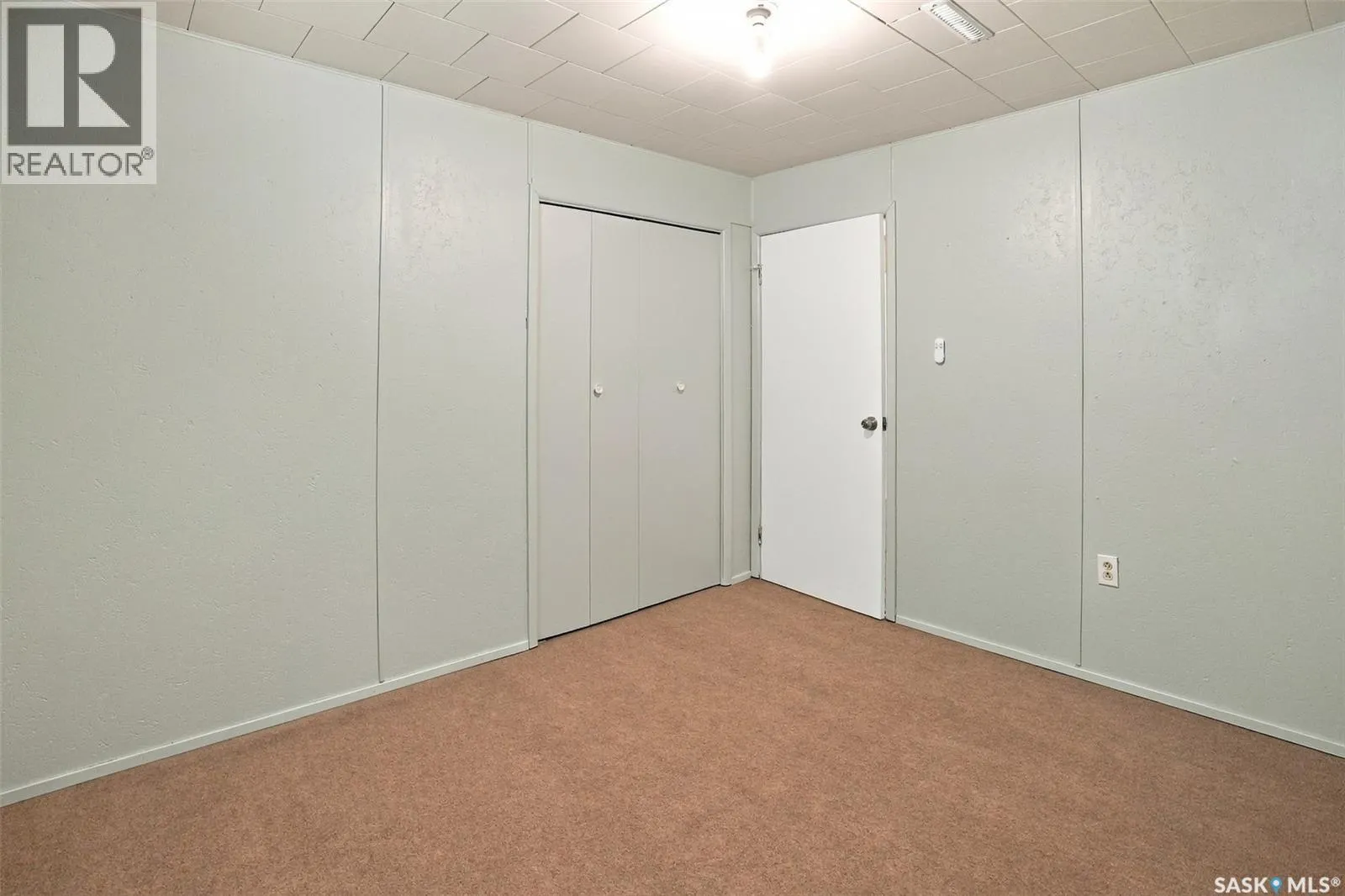 52 20th STREET