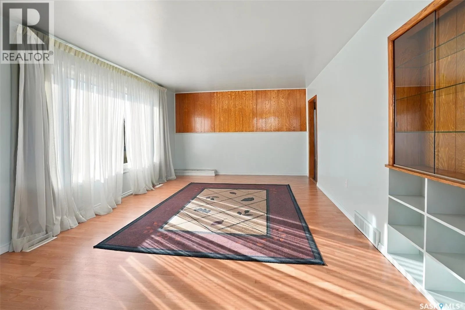 52 20th STREET