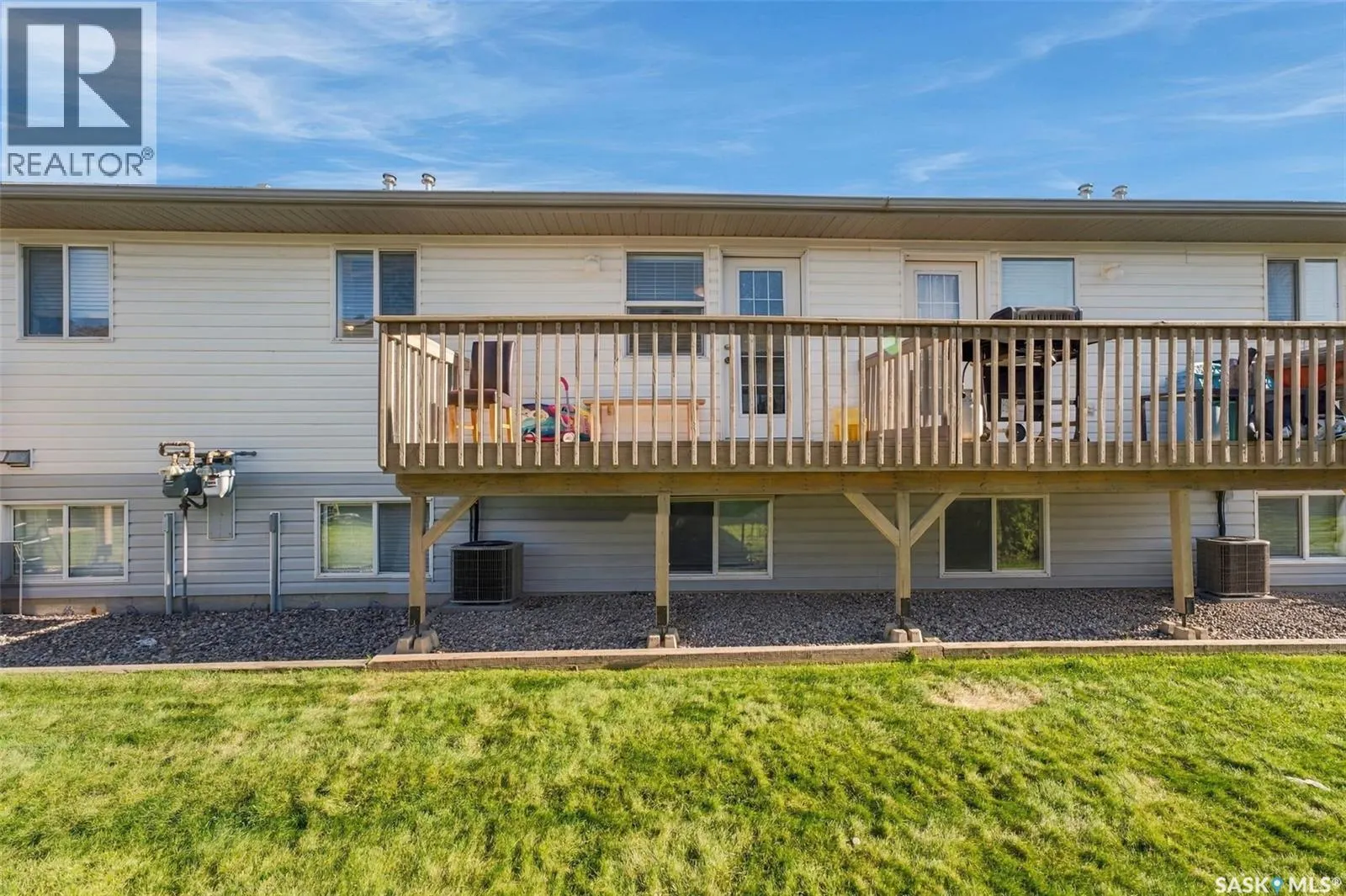 7 132 Hiebert CRESCENT