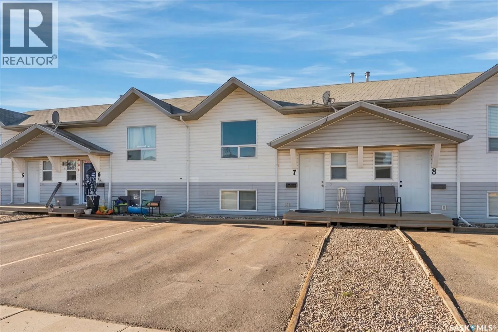 7 132 Hiebert CRESCENT