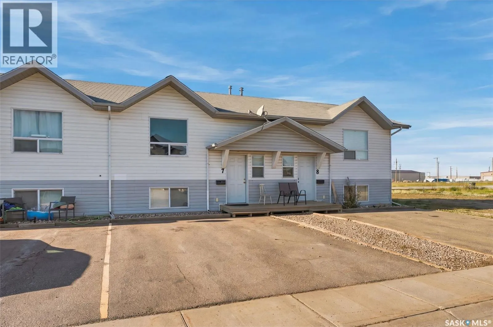 7 132 Hiebert CRESCENT