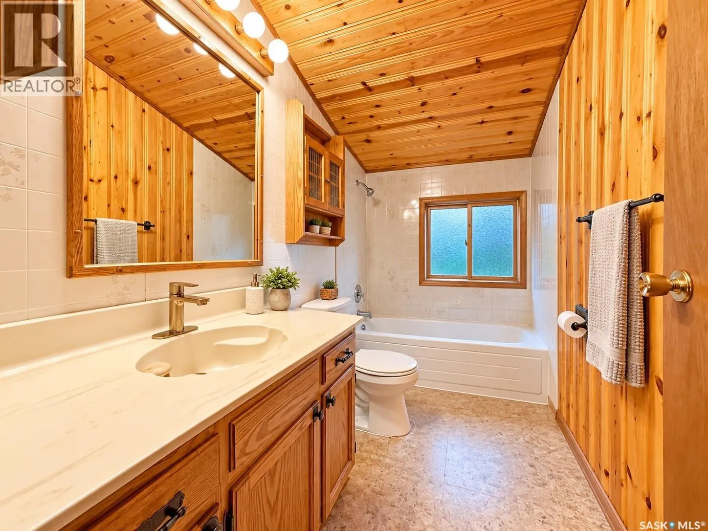 143 Lakeview DRIVE