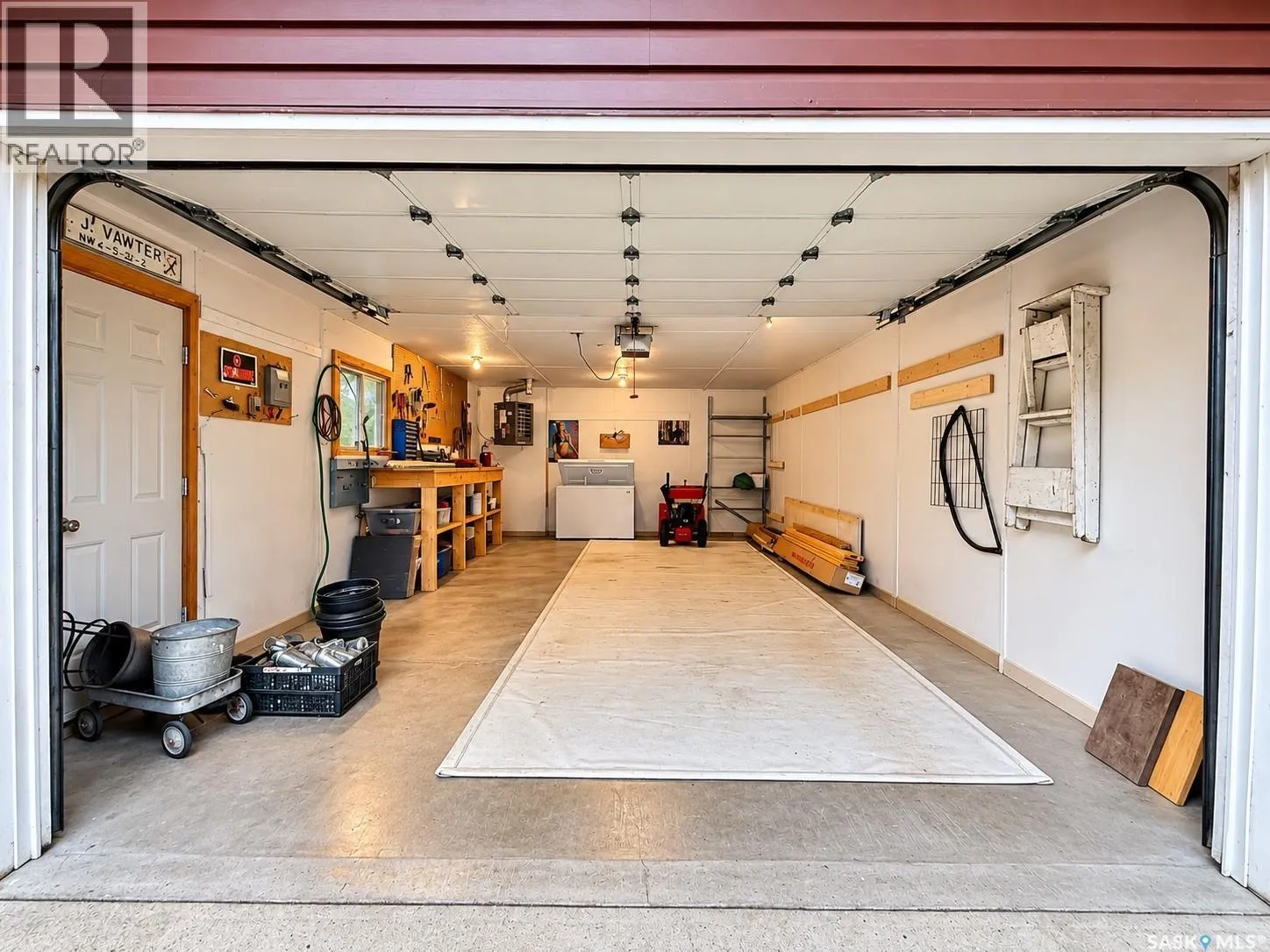 143 Lakeview DRIVE