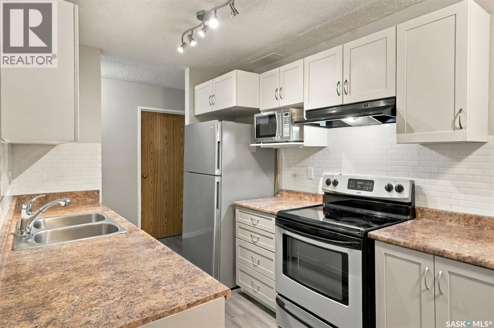 120 122 Edinburgh PLACE