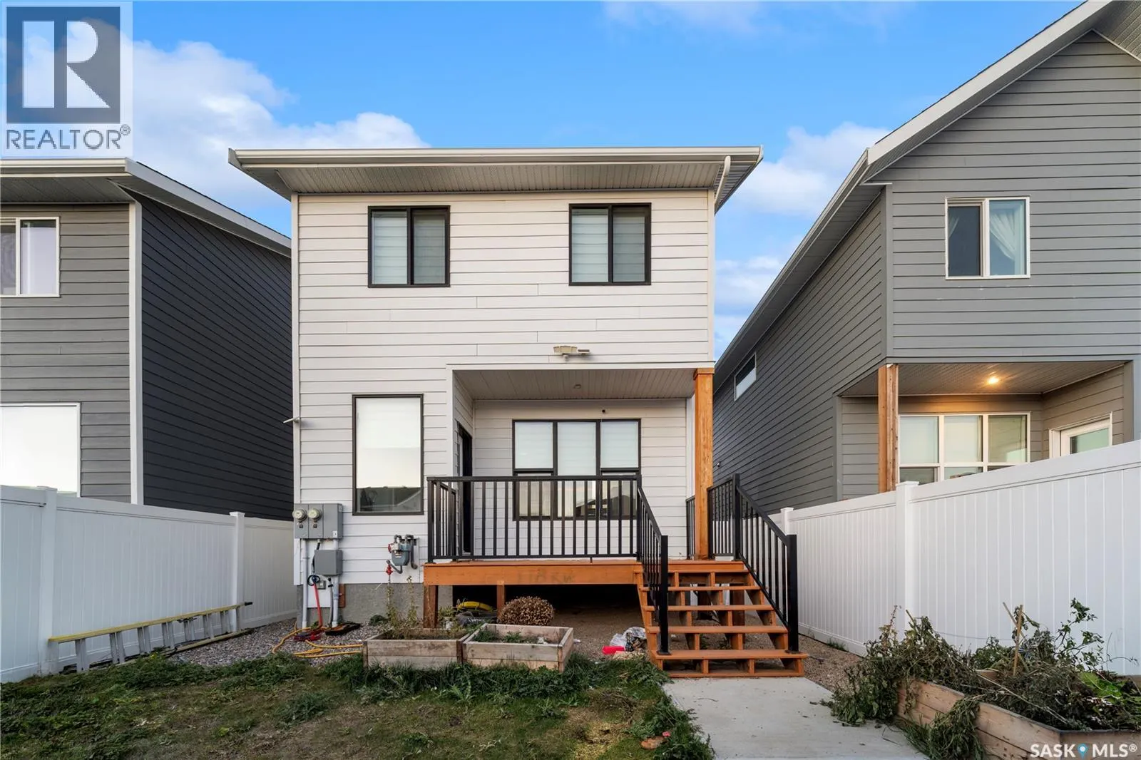 148 Rosewood BOULEVARD E