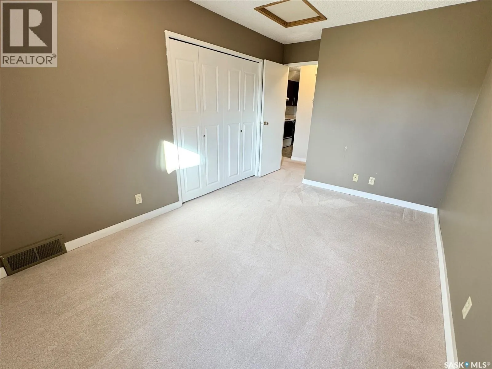 216 Cedar Meadow DRIVE