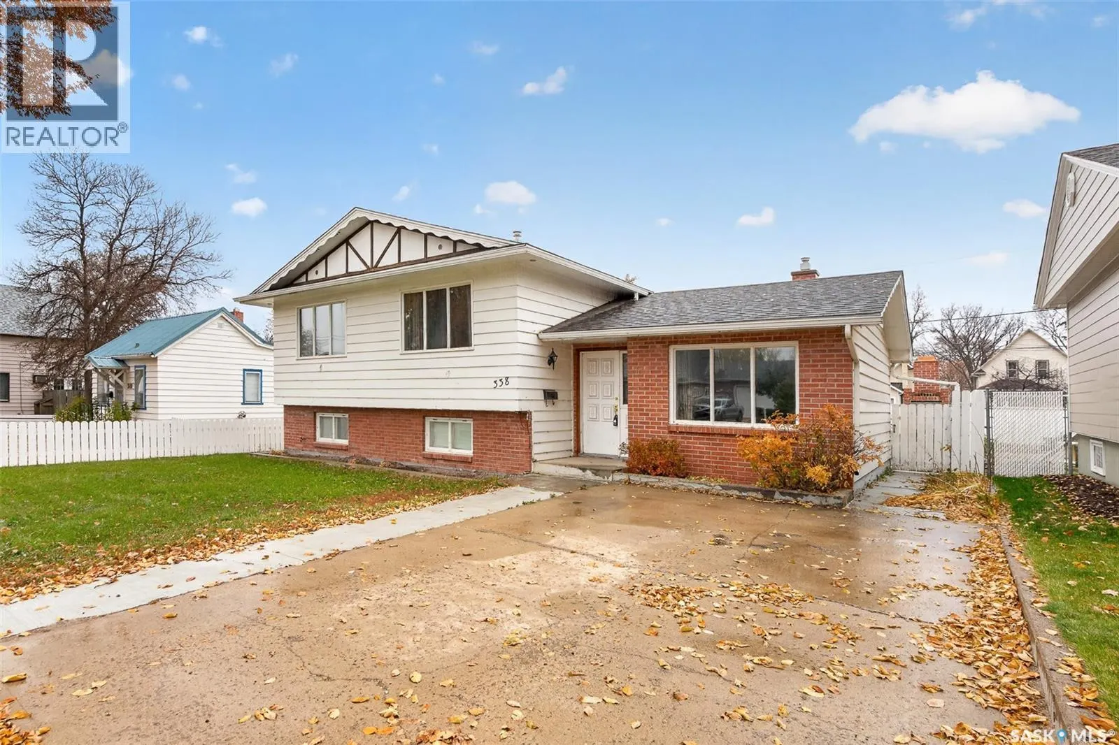 338 Grandview STREET W