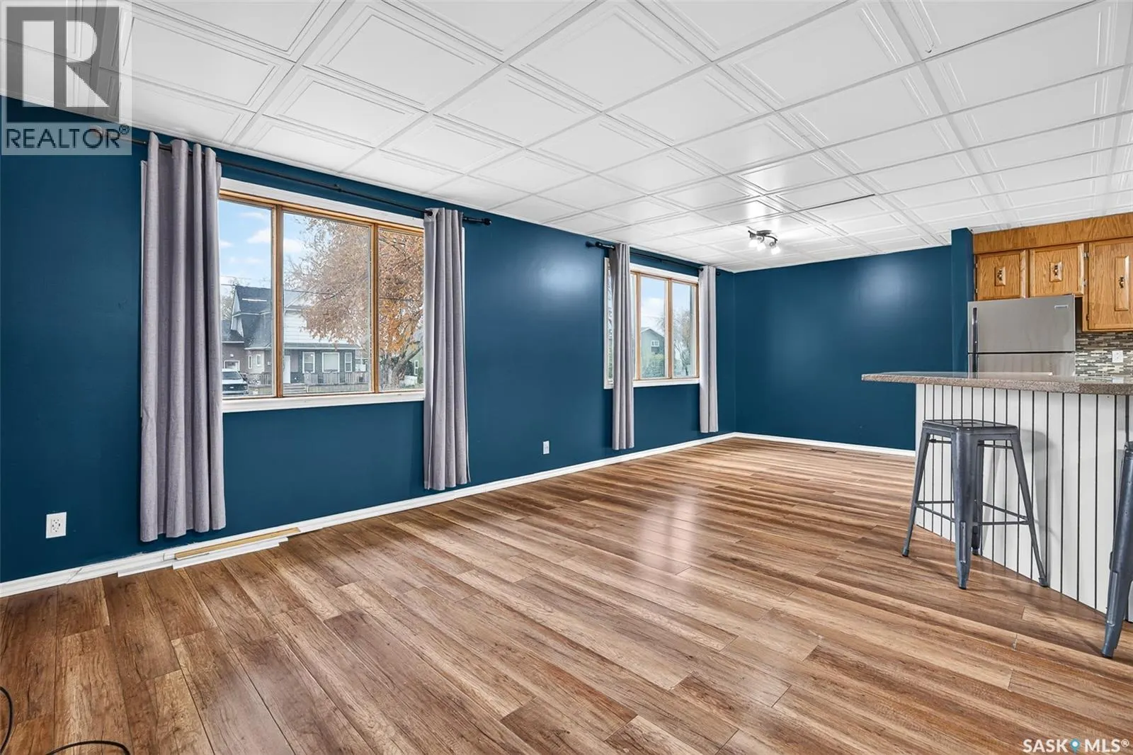 338 Grandview STREET W
