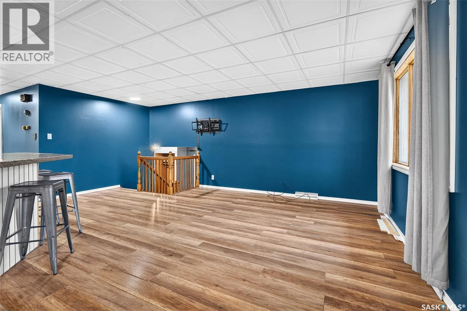 338 Grandview STREET W