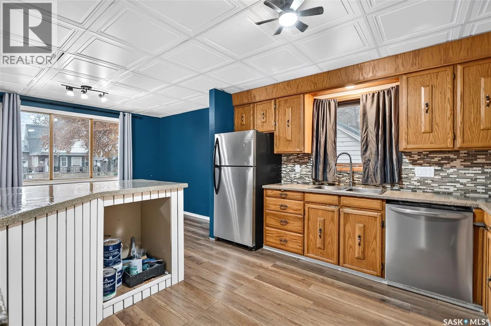338 Grandview STREET W