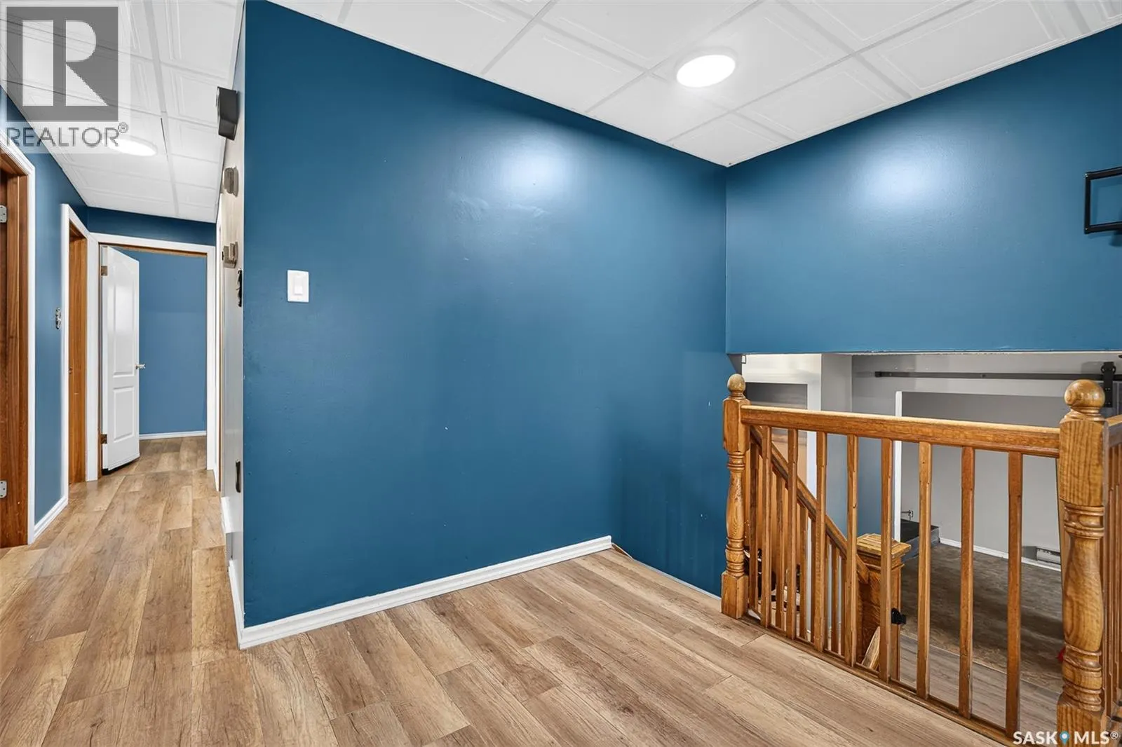 338 Grandview STREET W