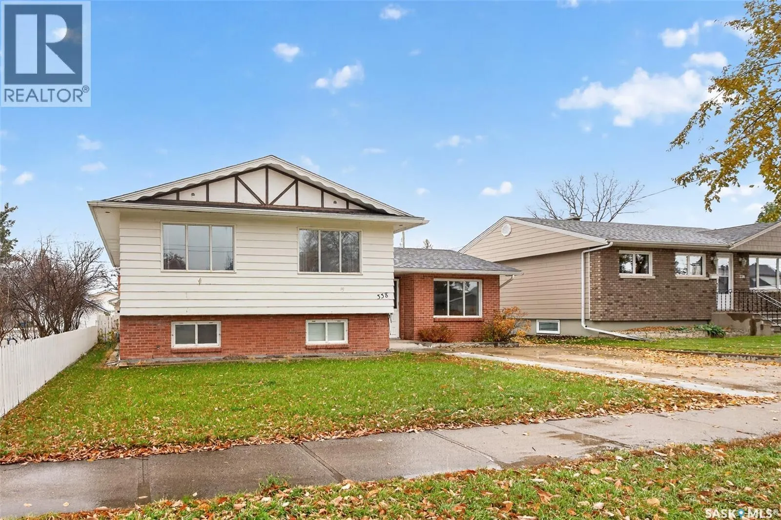 338 Grandview STREET W