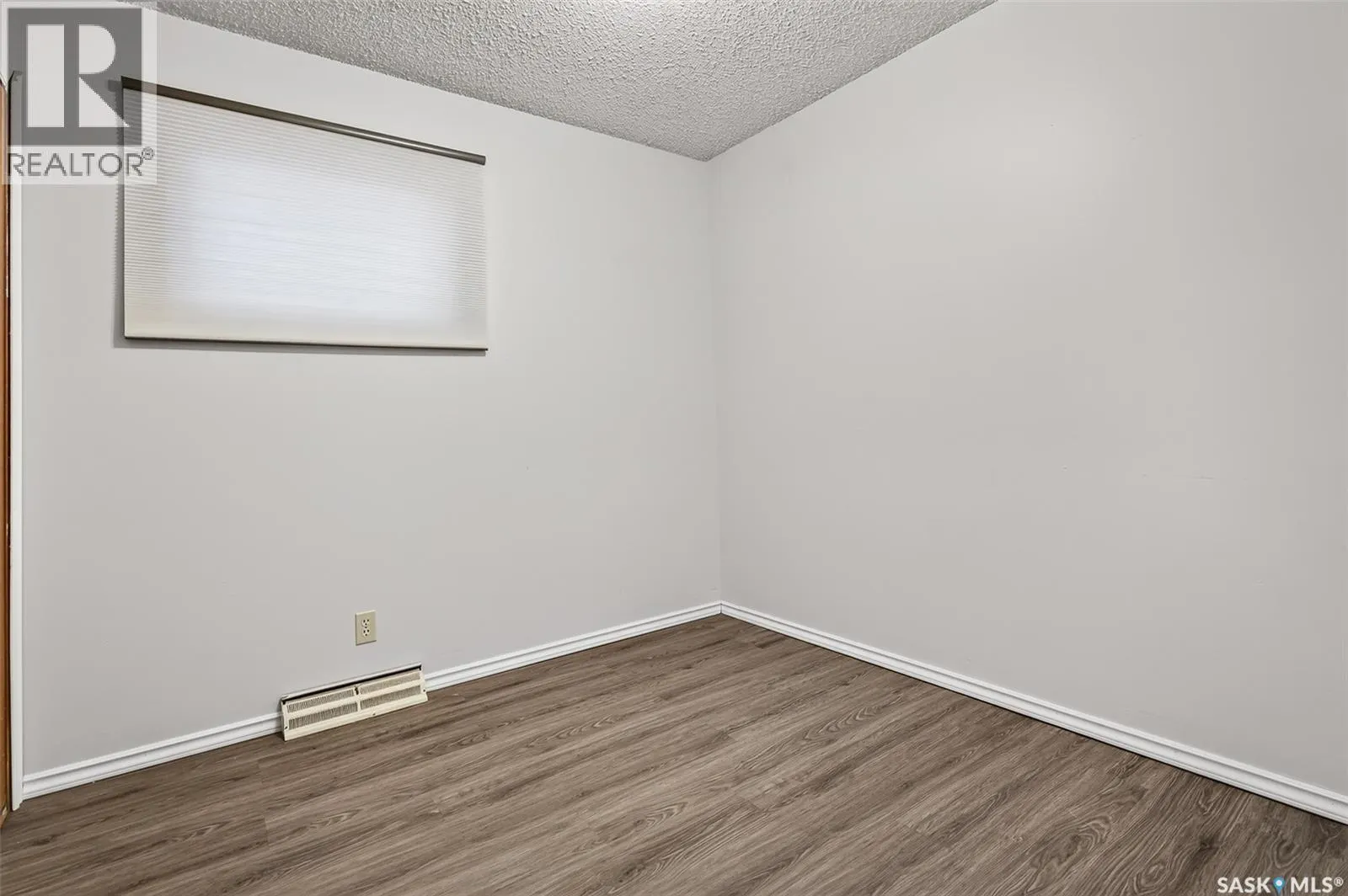 338 Grandview STREET W