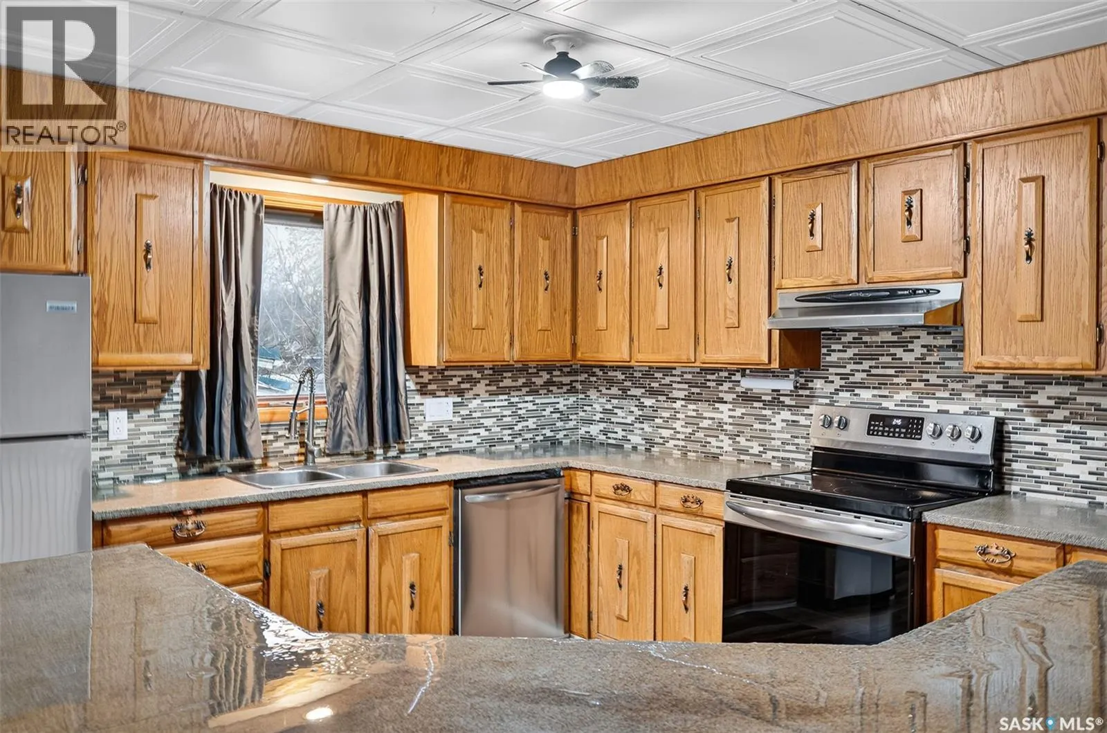 338 Grandview STREET W