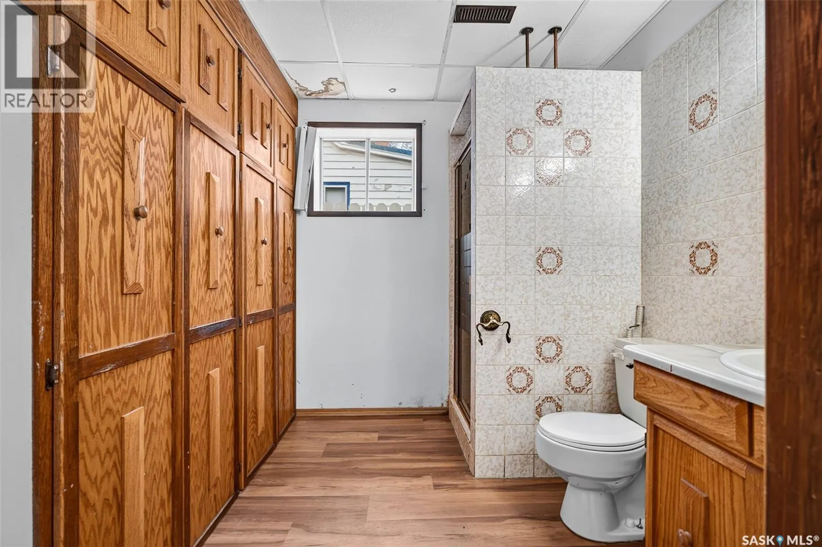 338 Grandview STREET W