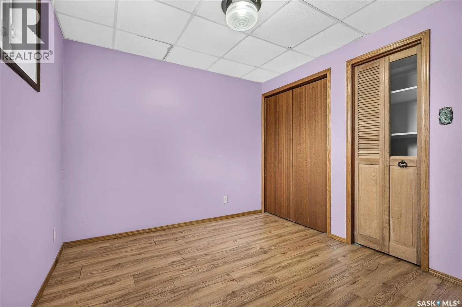 338 Grandview STREET W