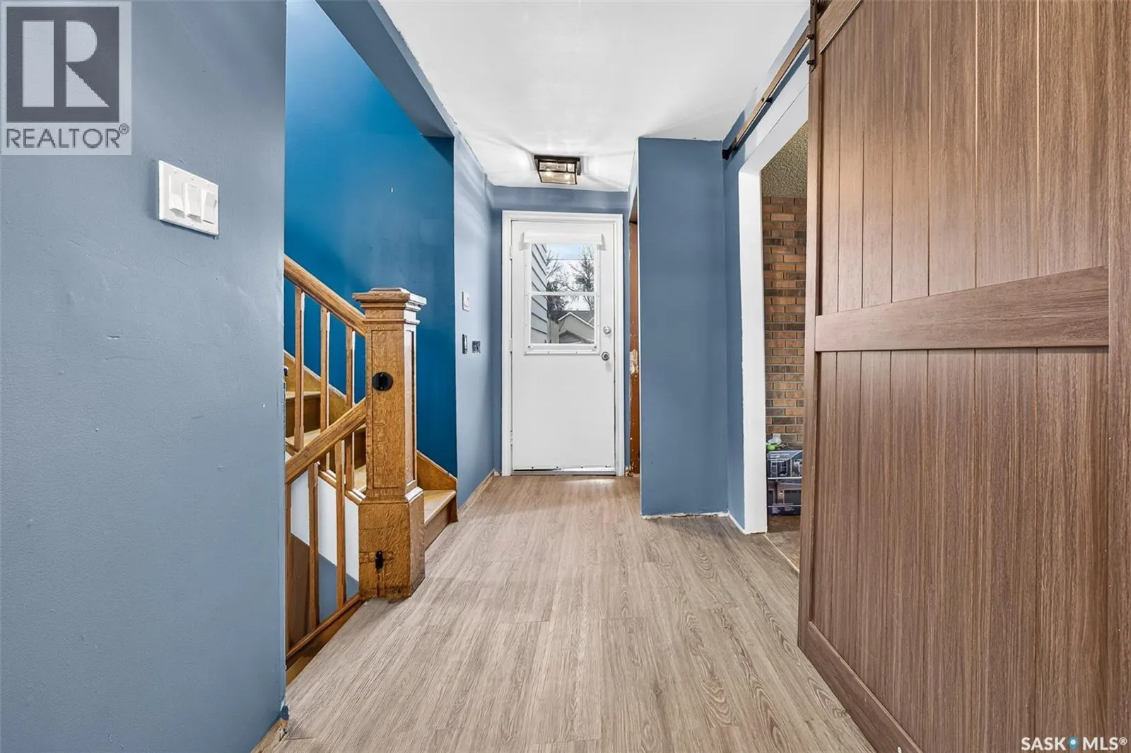 338 Grandview STREET W