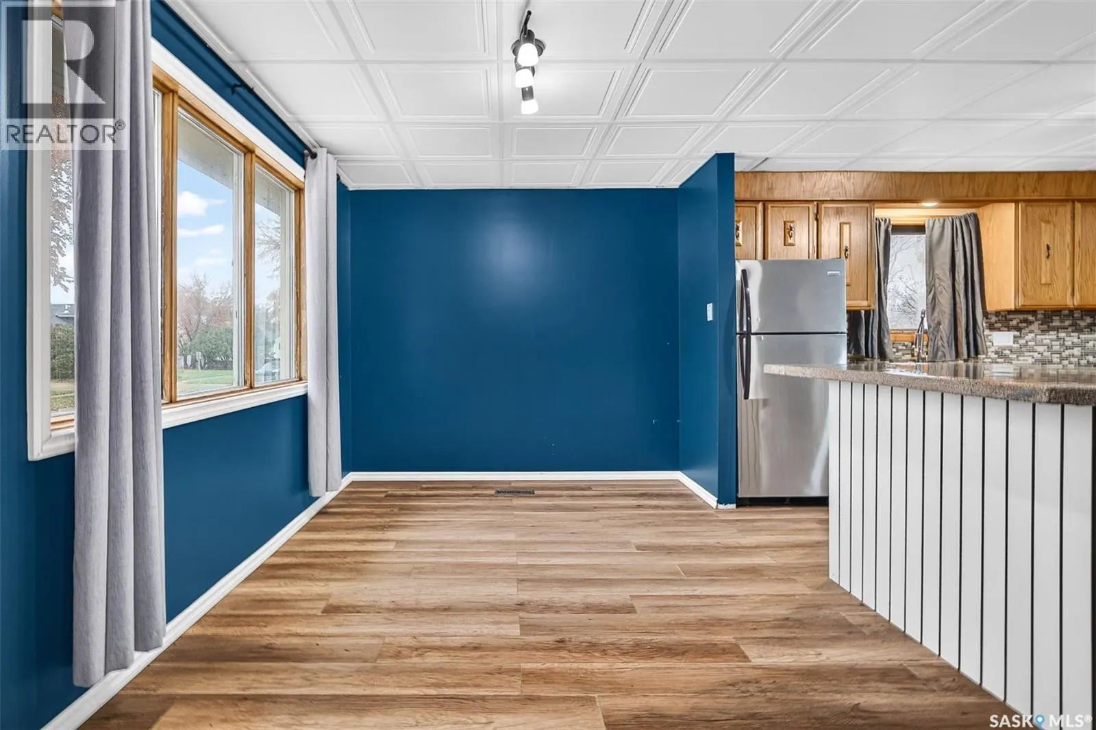 338 Grandview STREET W