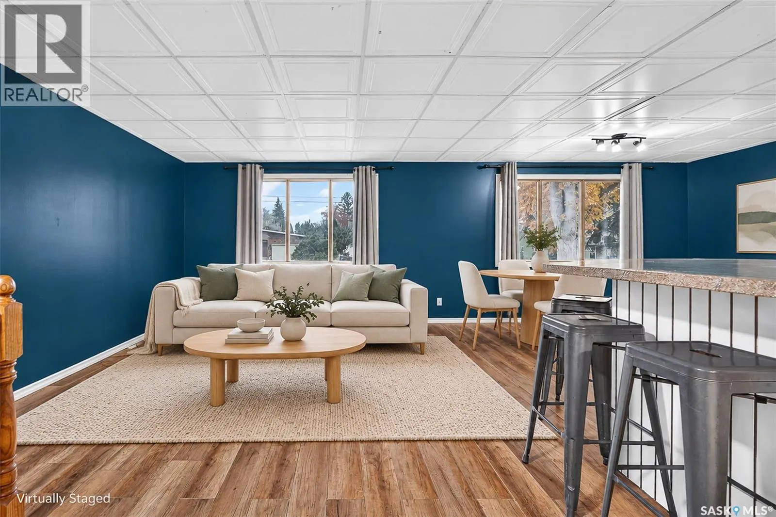 338 Grandview STREET W