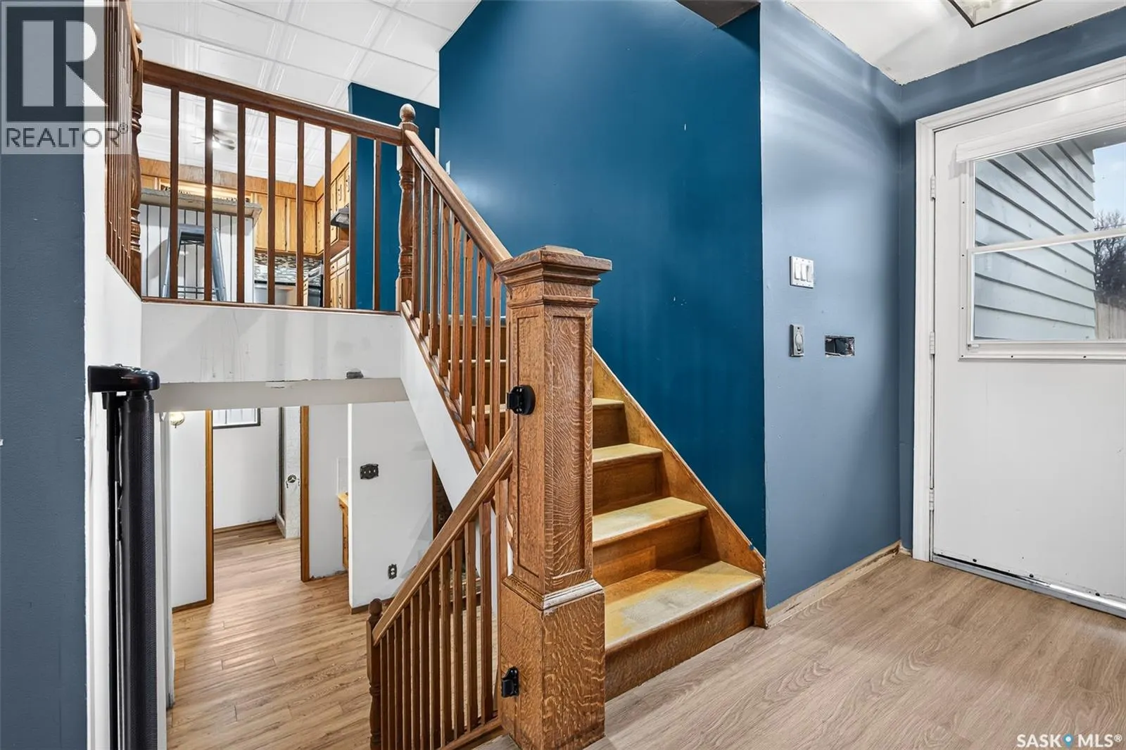 338 Grandview STREET W