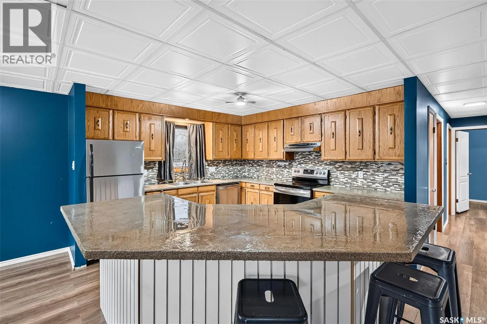 338 Grandview STREET W