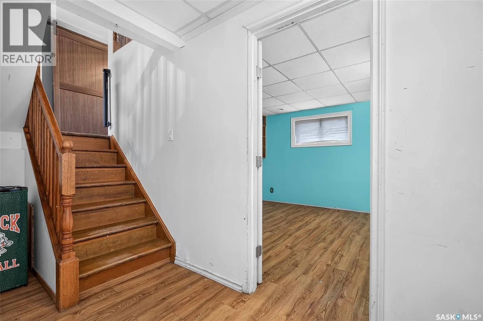 338 Grandview STREET W