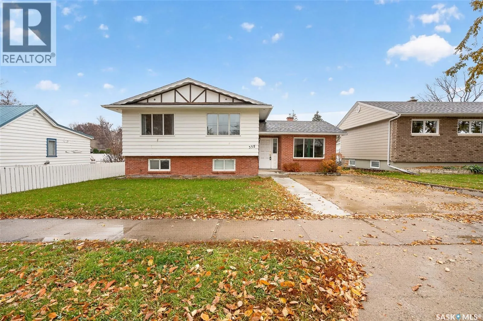 338 Grandview STREET W