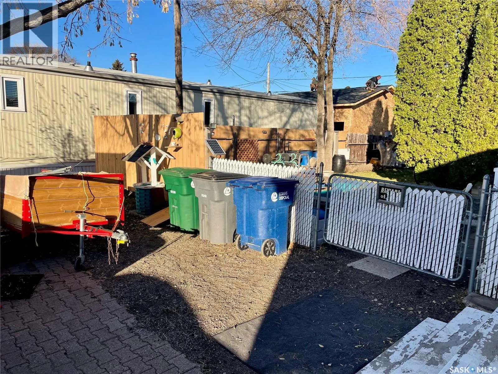 341 Hawkes STREET
