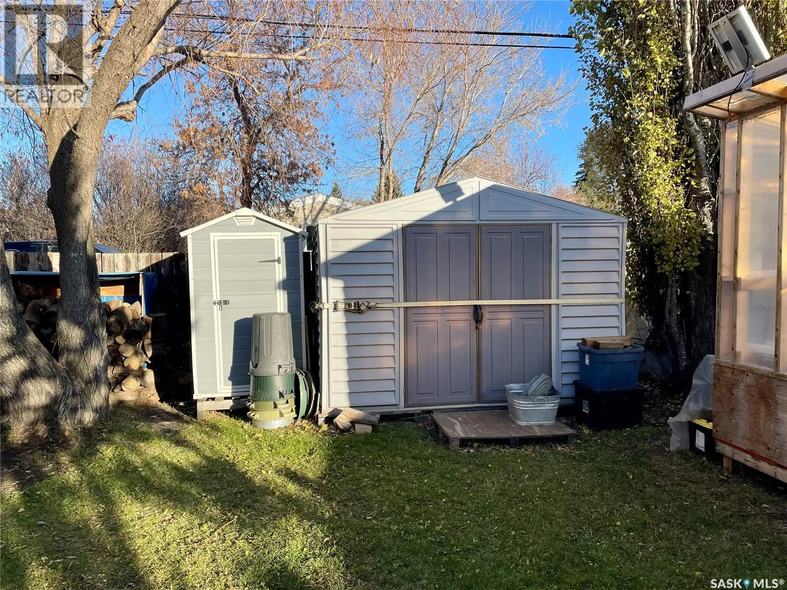 341 Hawkes STREET
