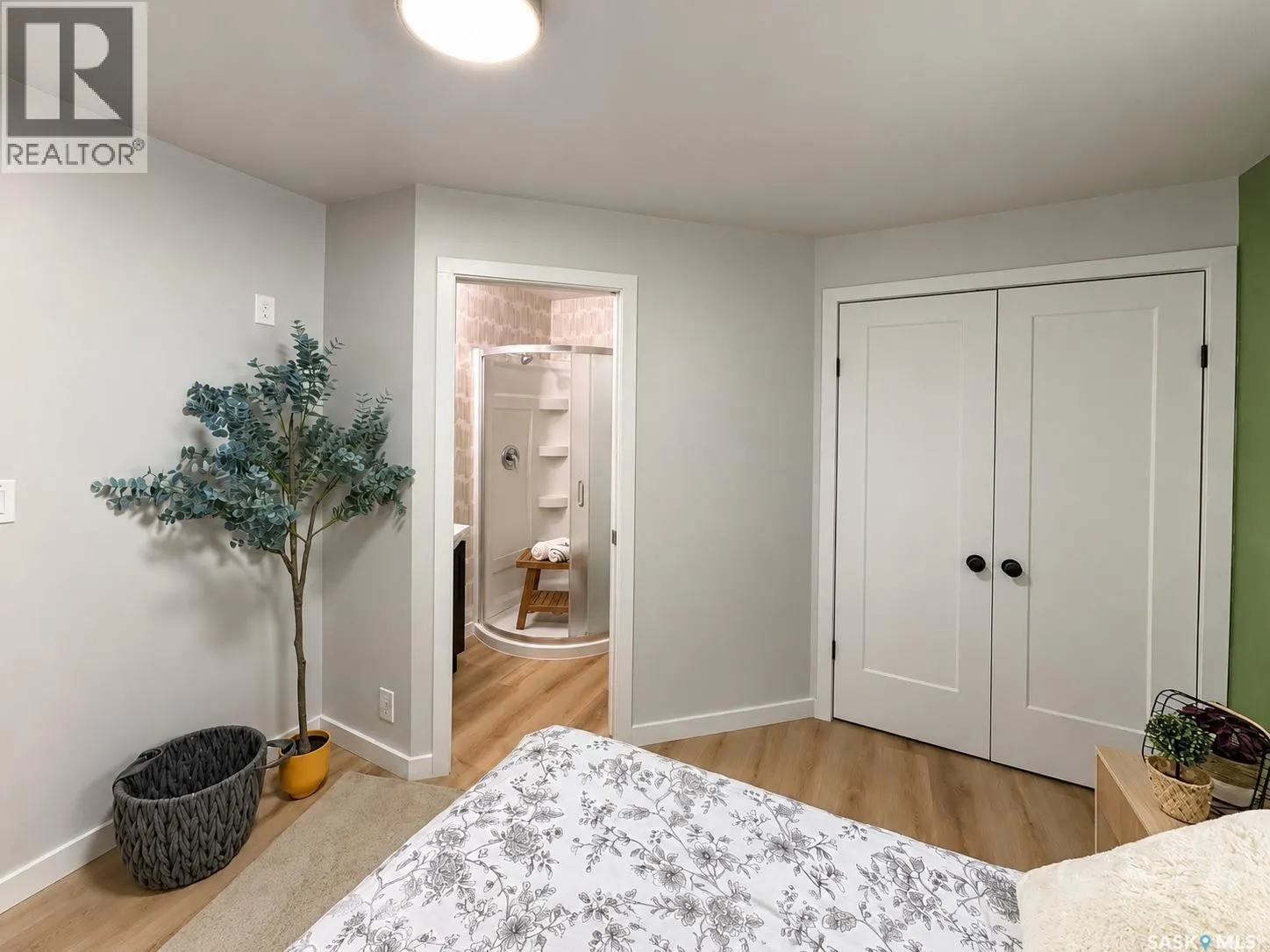 1006 3rd STREET
